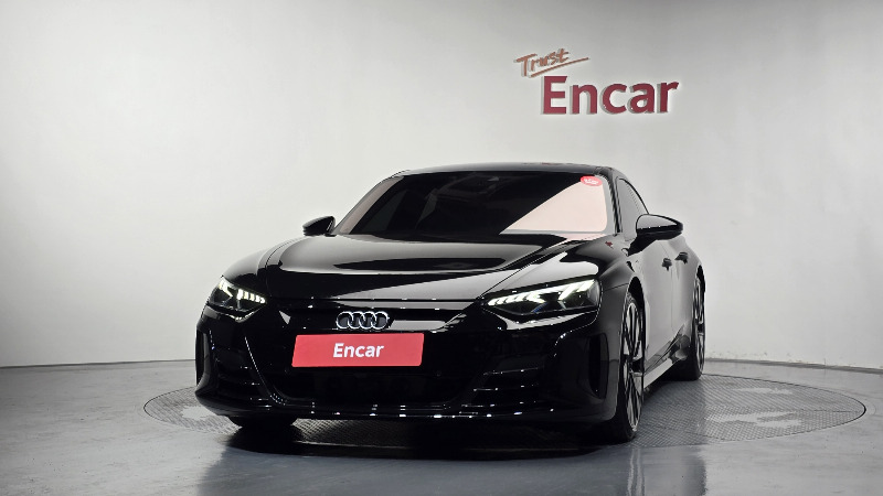 car Audi e-tron GT id68557 photo #3