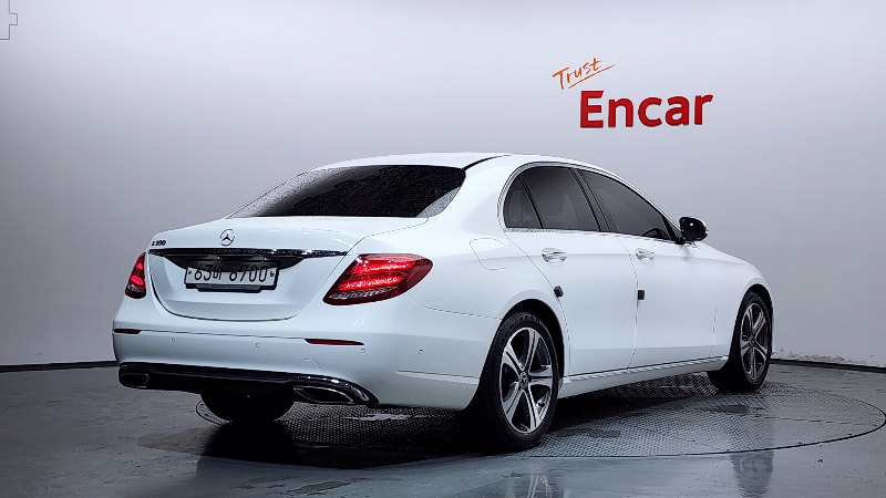 car Mercedes Benz E Class id68589 photo #2