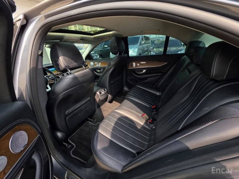 car Mercedes Benz E Class id68598 photo #11