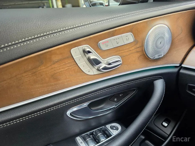 car Mercedes Benz E Class id68598 photo #18