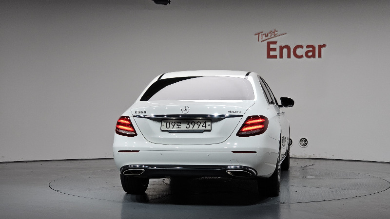 car Mercedes Benz E Class id68634 photo #4