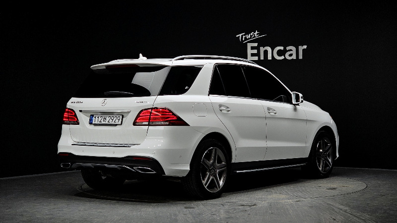 car Mercedes Benz GLE id68639 photo #2