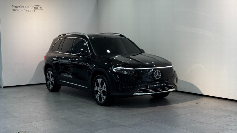 car Mercedes Benz EQB id68687 main photo