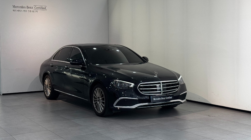 car Mercedes Benz E Class id68694 main photo