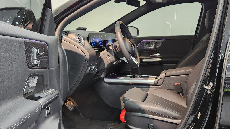 car Mercedes Benz EQA id68704 photo #10