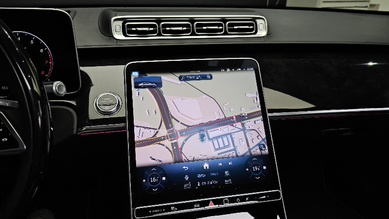 car Mercedes Benz S Class id68708 photo #13