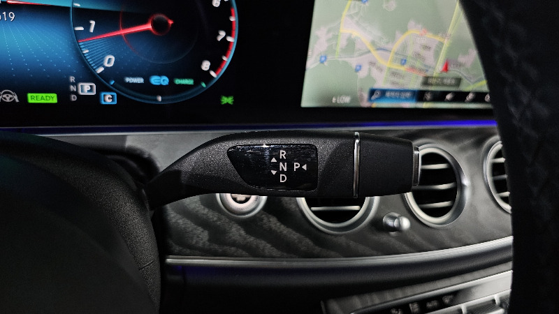 car Mercedes Benz E Class id68709 photo #9