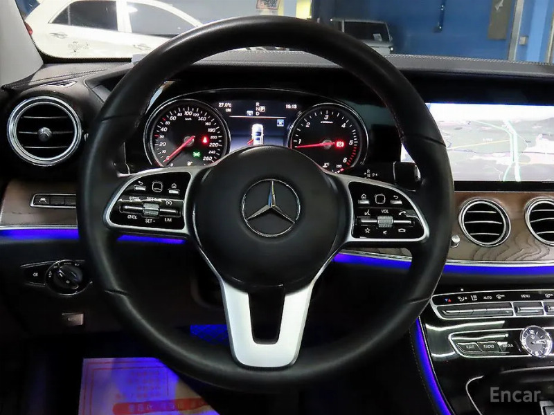 car Mercedes Benz E Class id68713 photo #8