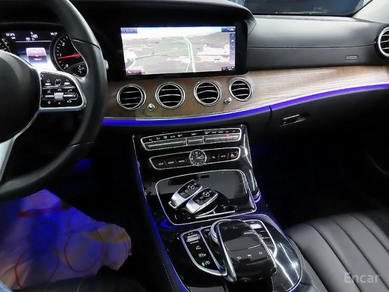 car Mercedes Benz E Class id68713 photo #9