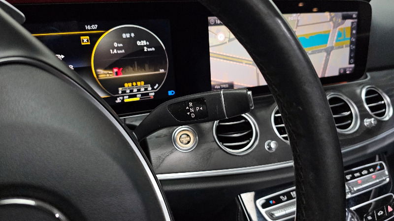 car Mercedes Benz E Class id68715 photo #9