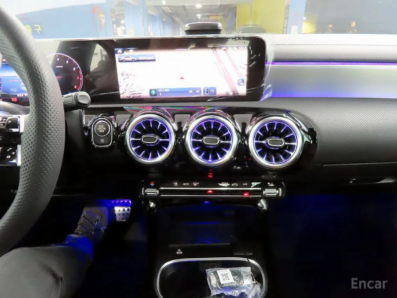 car Mercedes Benz CLA id68720 photo #13