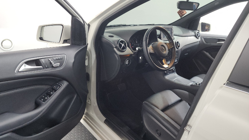 car Mercedes Benz B Class id68726 photo #10
