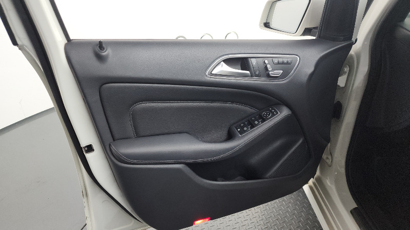 car Mercedes Benz B Class id68726 photo #24