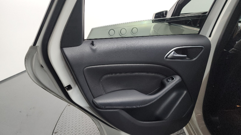 car Mercedes Benz B Class id68726 photo #25