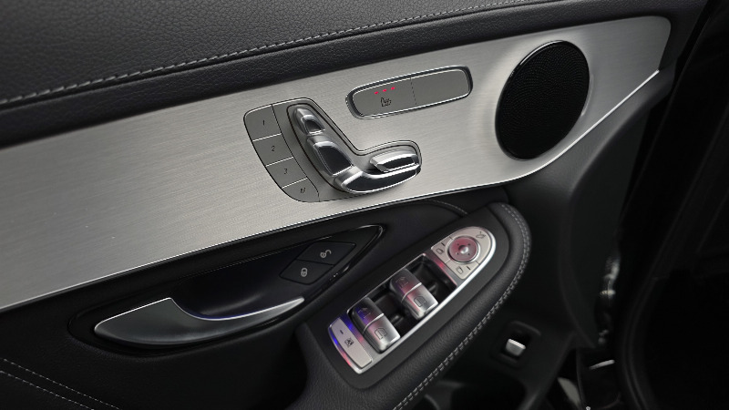 car Mercedes Benz GLC id68740 photo #19