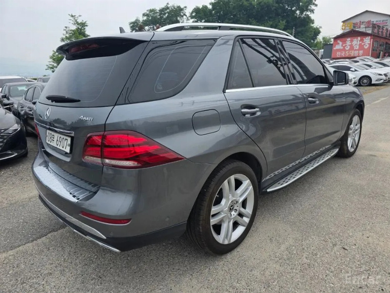 car Mercedes Benz GLE id68759 photo #4
