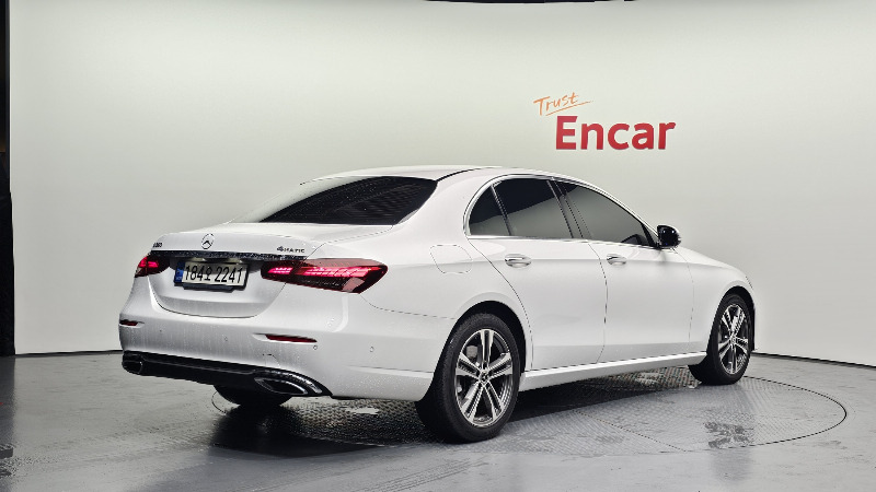 car Mercedes Benz E Class id68765 photo #2