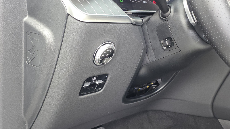 car Mercedes Benz GLC id68770 photo #28