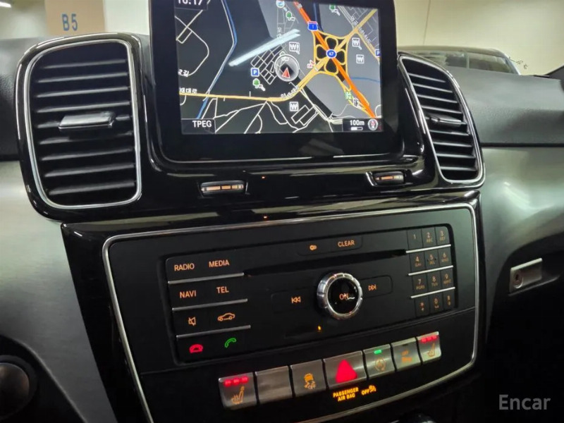 car Mercedes Benz GLE id68792 photo #12