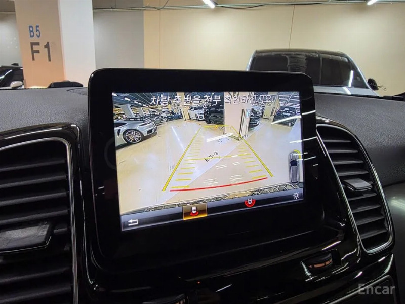 car Mercedes Benz GLE id68792 photo #13