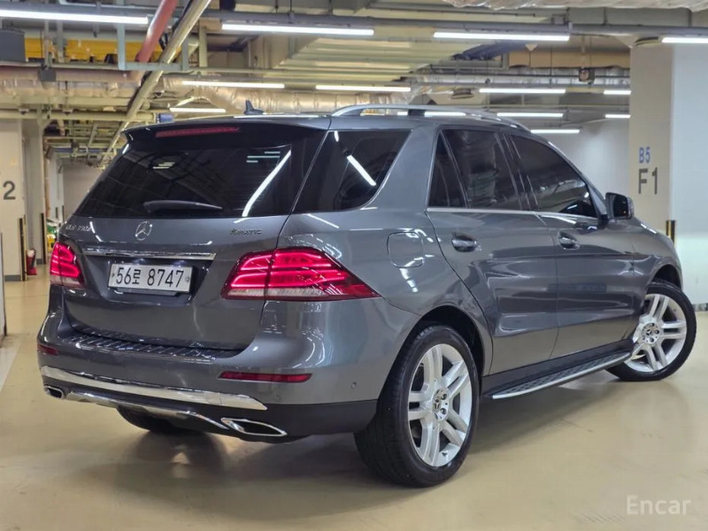 car Mercedes Benz GLE id68792 photo #2