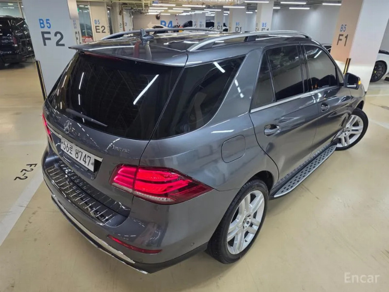 car Mercedes Benz GLE id68792 photo #4
