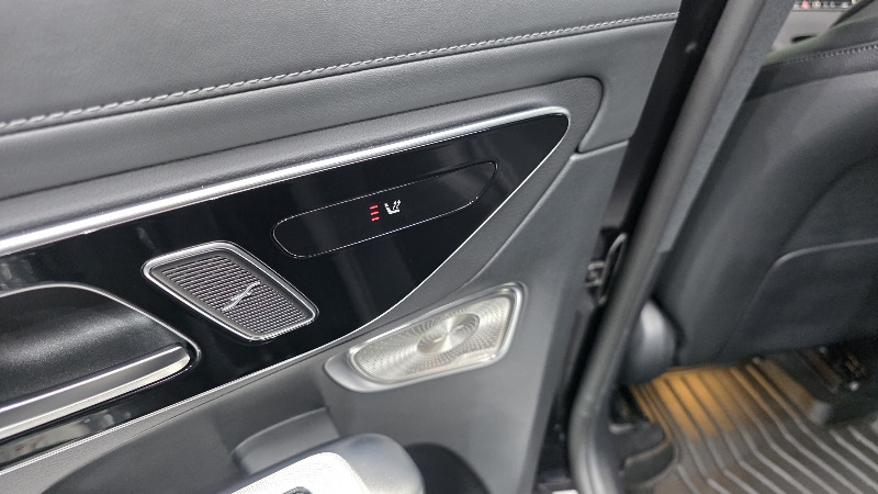 car Mercedes Benz GLC id68836 photo #29