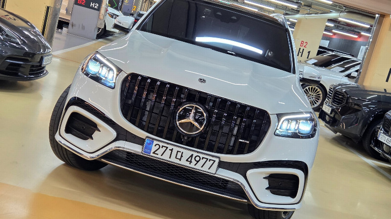 car Mercedes Benz GLS Class id68903 main photo