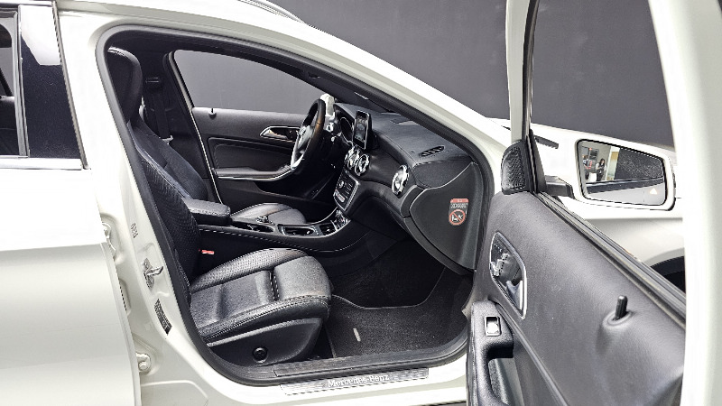 car Mercedes Benz GLA id68909 photo #11