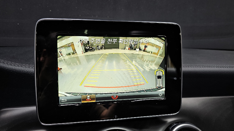 car Mercedes Benz GLA id68909 photo #14