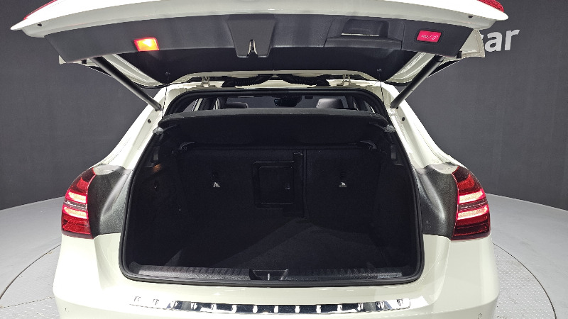car Mercedes Benz GLA id68909 photo #17