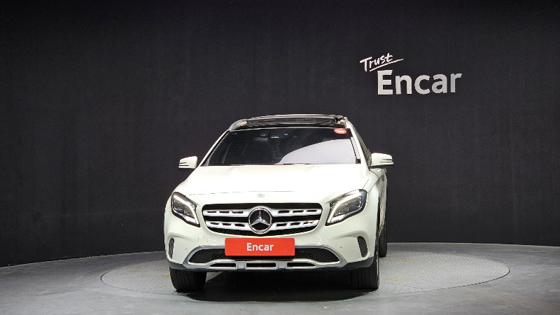 car Mercedes Benz GLA id68909 photo #3