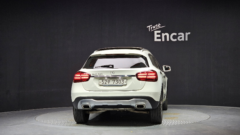 car Mercedes Benz GLA id68909 photo #4