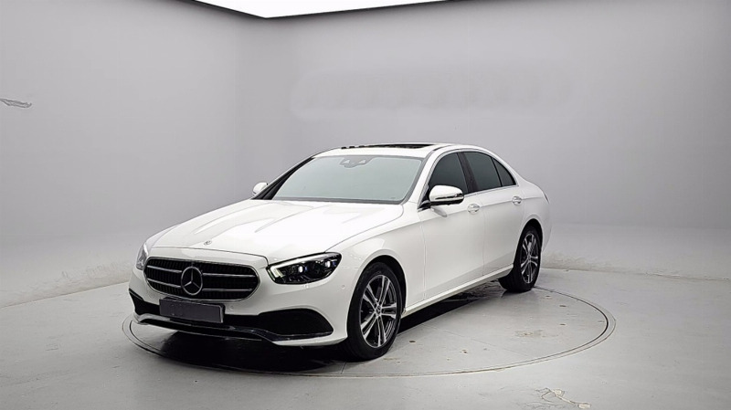 car Mercedes Benz E Class id68914 main photo