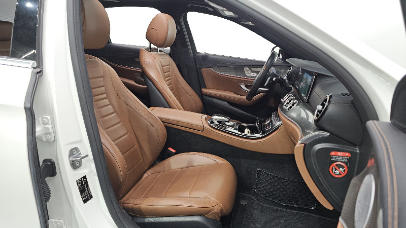 car Mercedes Benz E Class id68949 photo #26