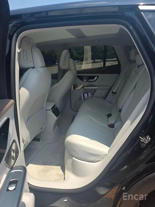 car Mercedes Benz EQE id68953 main photo