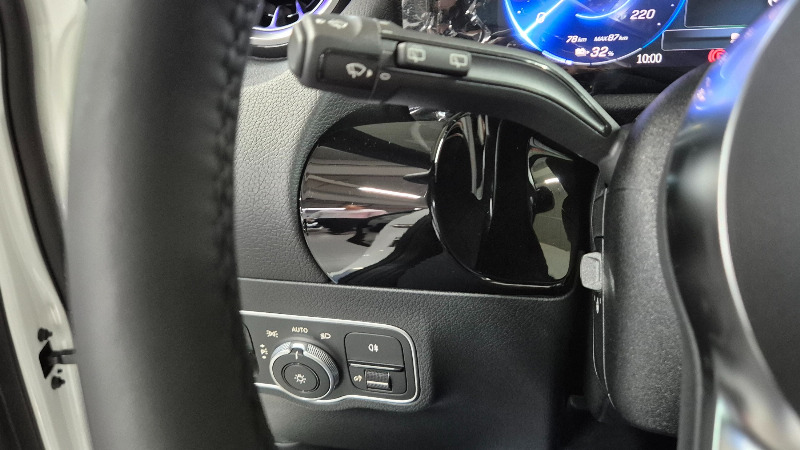 car Mercedes Benz EQA id68970 photo #12