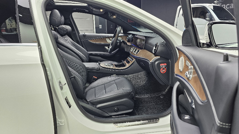 car Mercedes Benz E Class id68979 photo #11