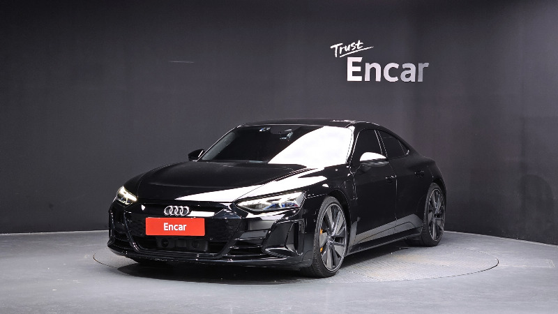 car Audi e-tron GT id69005 main photo