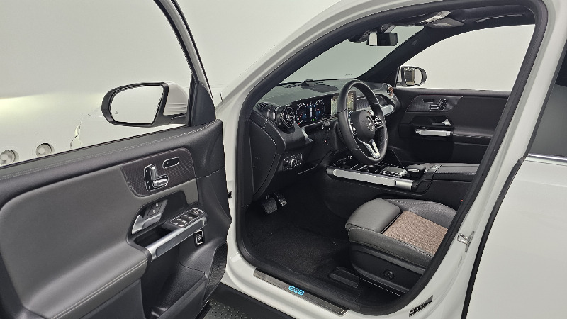 car Mercedes Benz EQB id69018 photo #10