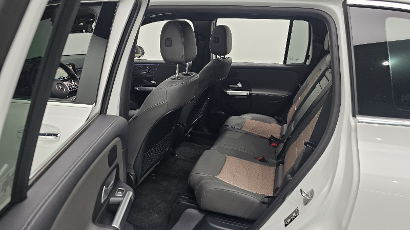 car Mercedes Benz EQB id69018 photo #12