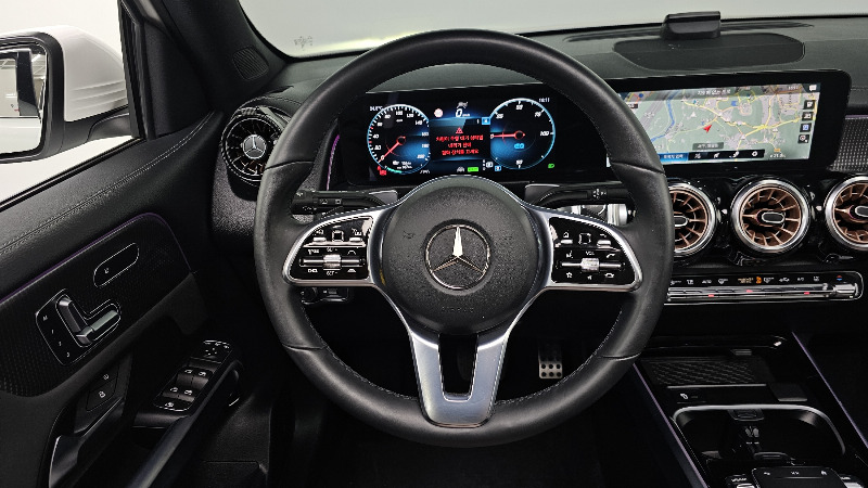 car Mercedes Benz EQB id69018 photo #13
