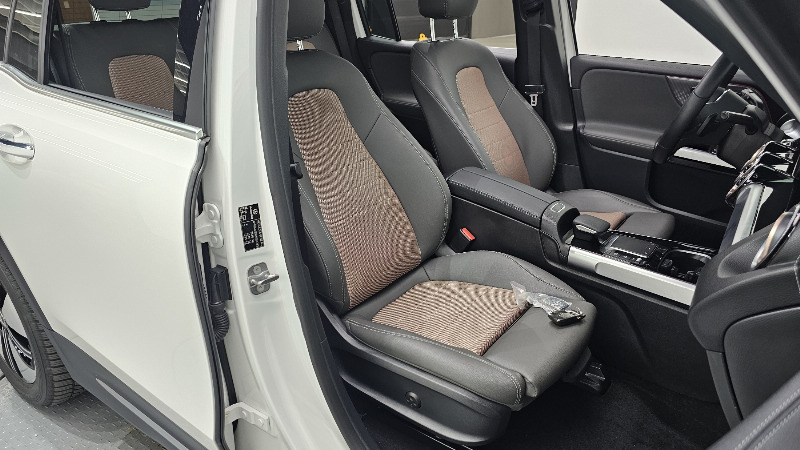 car Mercedes Benz EQB id69018 photo #26