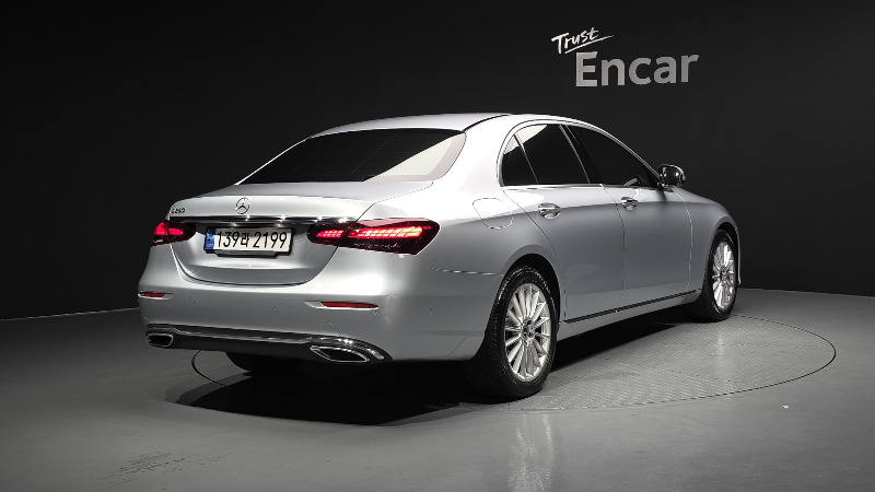 car Mercedes Benz E Class id69034 photo #2