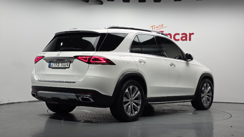 car Mercedes Benz GLE id69070 photo #2