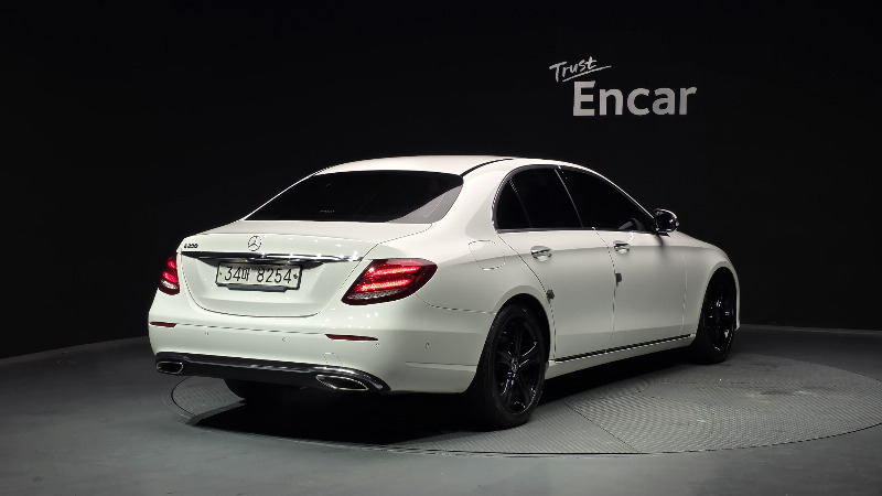 car Mercedes Benz E Class id69128 photo #2