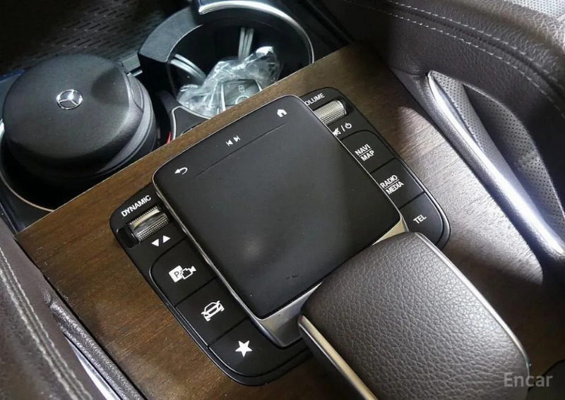 car Mercedes Benz GLE id69165 photo #17