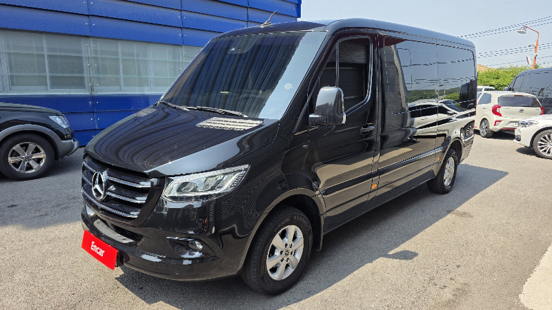 car Mercedes Benz Sprinter id69237 main photo