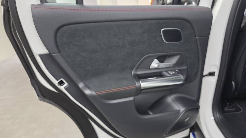 car Mercedes Benz EQA id69242 photo #25