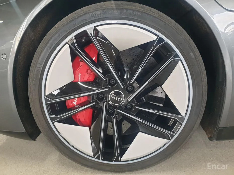 car Audi RS e-tron GT id69324 photo #6